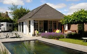 Gardenhouse With Private Jacuzzi & Private Sauna